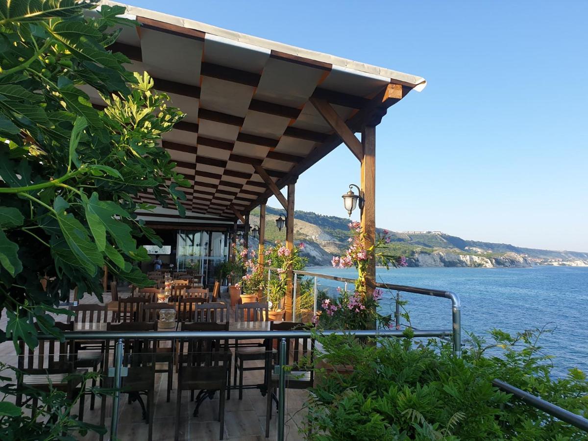 Privat Apartament Golf Coast Kavarna Luaran gambar
